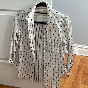 Great condition anthropology top